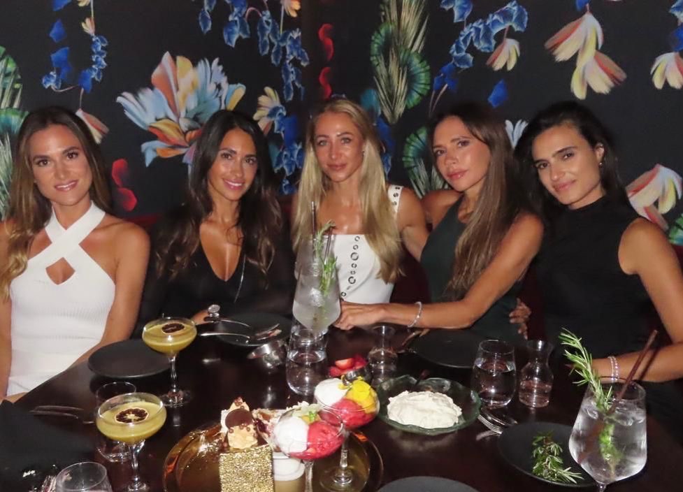 Integrate into Miami life! Antonella had dinner with Victoria, Henry’s girlfriend and others.