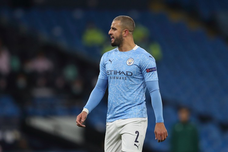 TA: Manchester City offered Walker a second renewal offer, hoping that he could stay in Manchester.