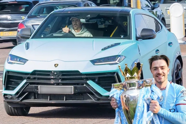 It’s so cool! Glalish drives Manchester City color matching Lamborghini new car to base training